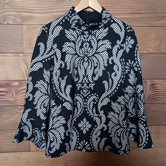 NWOT FRANK LYMAN LUX LACE over textured material back zippered fitted top SZ 10 - Picture 5 of 9